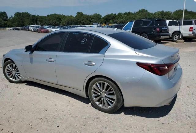 JN1EV7AP6JM350970 - 2018 INFINITI Q50 LUXE ვერცხლისფერი ფოტო 3