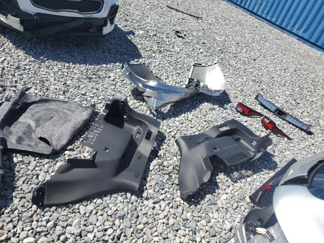 JA4J3TA87NZ018056 - 2022 MITSUBISHI OUTLANDER ES ვერცხლისფერი ფოტო 12