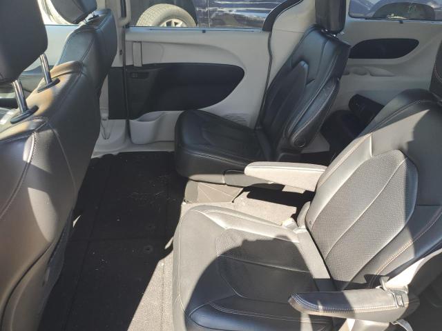 2C4RC1BG2LR200435 - 2020 CHRYSLER PACIFICA TOURING L SILVER photo 11