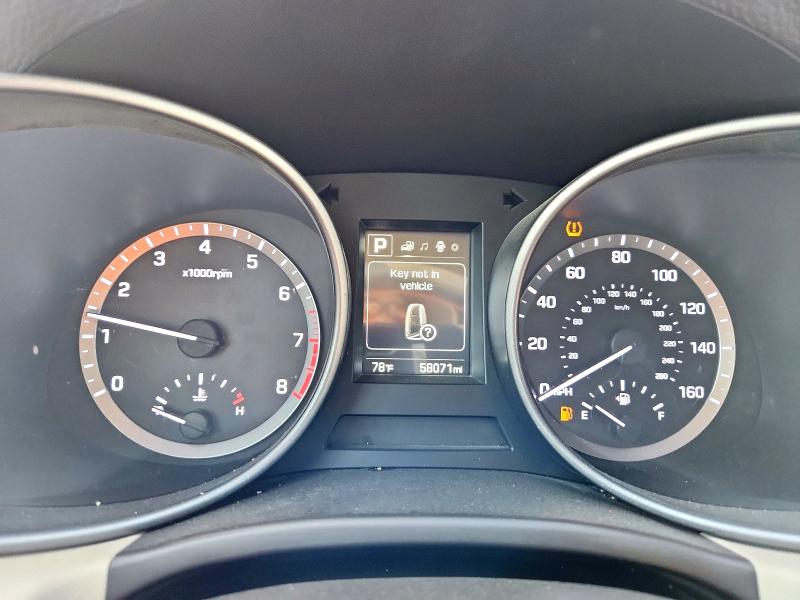 5XYZU3LB3JG528542 - 2018 HYUNDAI SANTA FE S Ақ фото 9