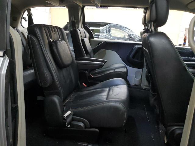 2C4RC1BG9GR157654 - 2016 CHRYSLER TOWN & COU TOURING Серебристый фото 11