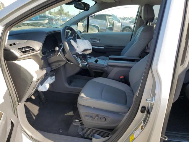 5TDYRKEC7MS074753 - 2021 TOYOTA SIENNA XLE Gümüş foto 7