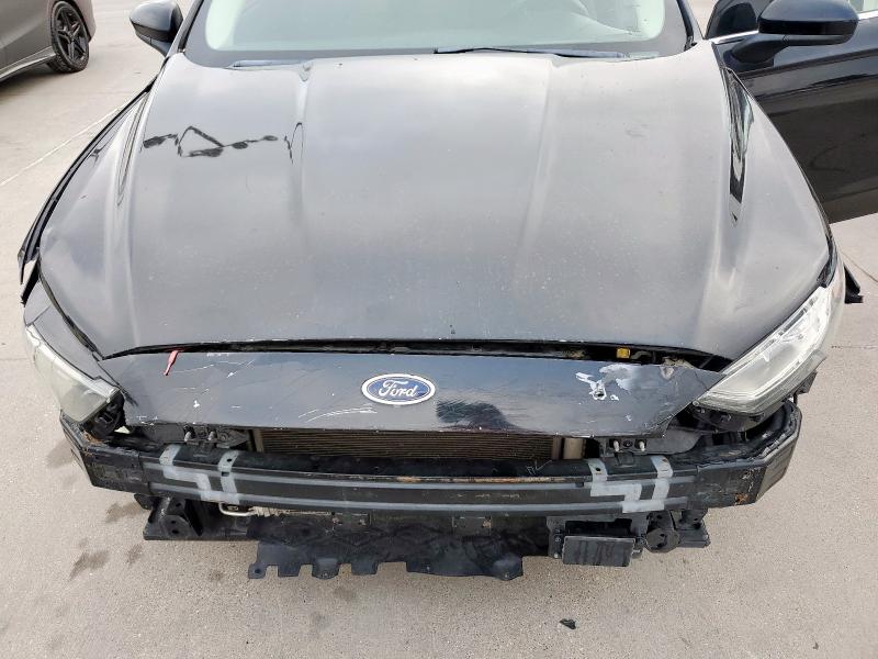 3FA6P0H70LR153527 - 2020 FORD FUSION SE BLACK photo 11