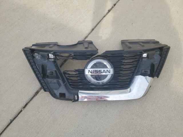 5N1AT2MV9JC757441 - 2018 NISSAN ROGUE S SILVER photo 12