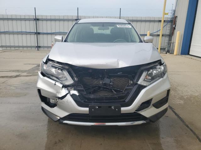 5N1AT2MV9JC757441 - 2018 NISSAN ROGUE S SILVER photo 5