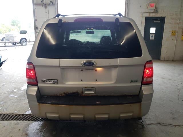 1FMCU0D78BKA05538 - 2011 FORD ESCAPE XLT Srebrny zdjęcie 6