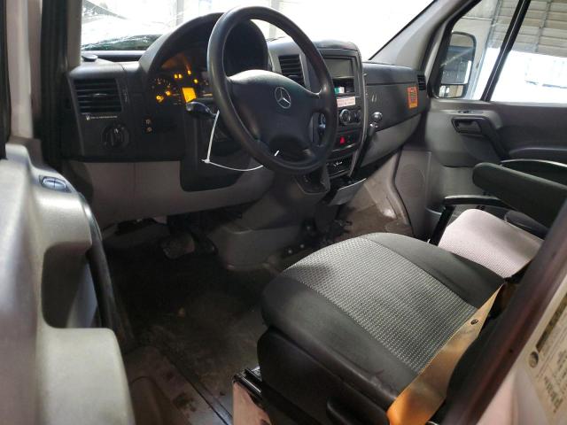 WD3PE8CB4B5609636 - 2011 MERCEDES-BENZ SPRINTER 2500 WHITE photo 8