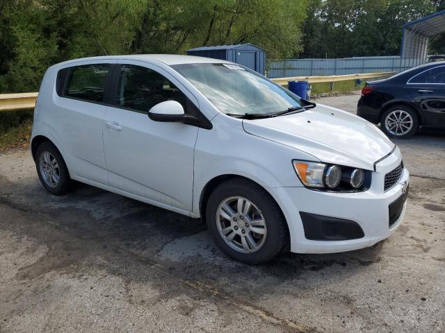 1G1JC6SG9D4206806 - 2013 CHEVROLET SONIC LT 白色 照片 4