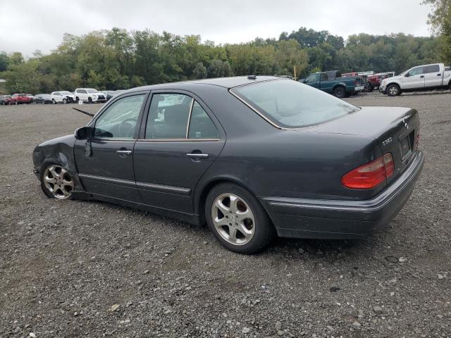 WDBJF65J92B481153 - 2002 MERCEDES-BENZ E 320 ნაცრისფერი ფოტო 2