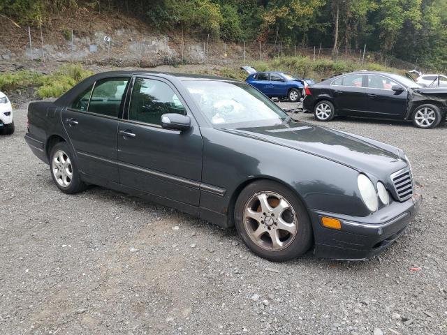 WDBJF65J92B481153 - 2002 MERCEDES-BENZ E 320 ნაცრისფერი ფოტო 4