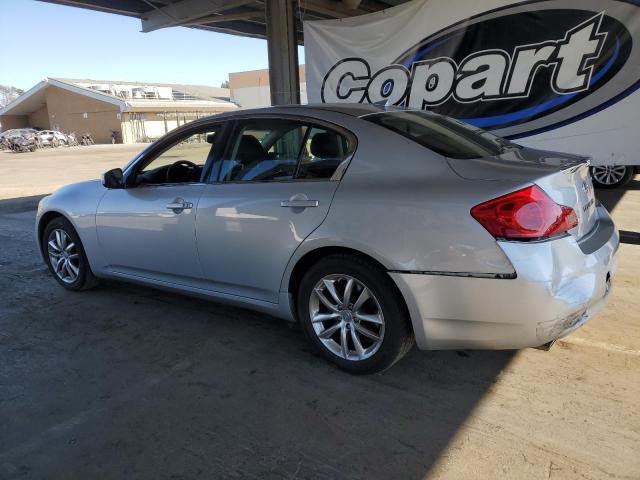 JNKCV61E79M013425 - 2009 INFINITI G37 BASE SILVER photo 2