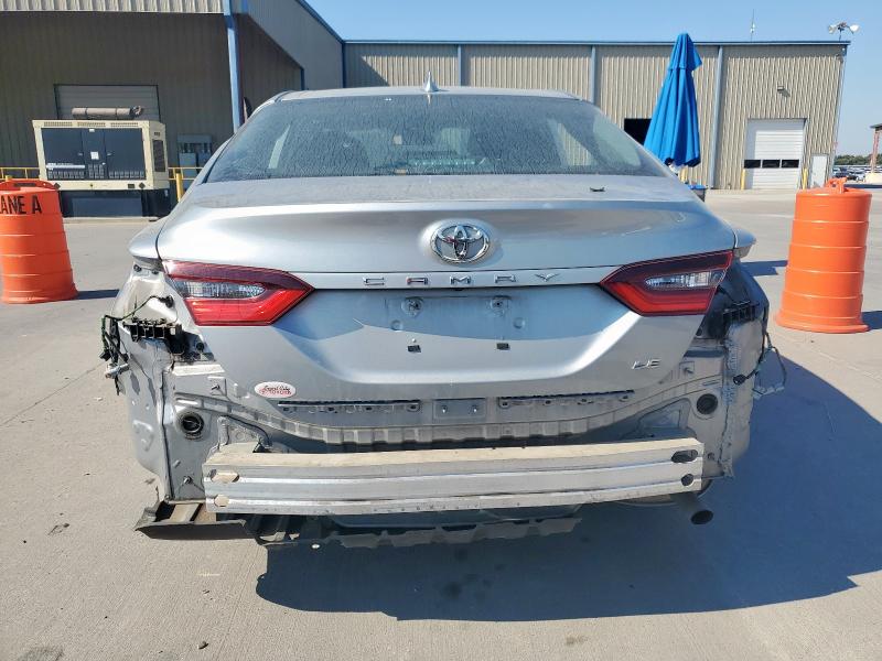 4T1C11AK4MU429085 - 2021 TOYOTA CAMRY LE ვერცხლისფერი ფოტო 6