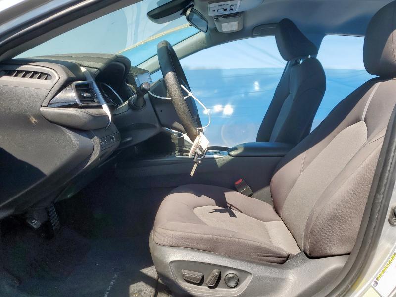 4T1C11AK4MU429085 - 2021 TOYOTA CAMRY LE ვერცხლისფერი ფოტო 7