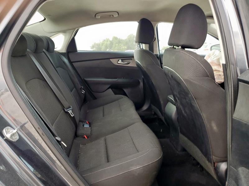 3KPF24AD0KE122879 - 2019 KIA FORTE FE Boz foto 10