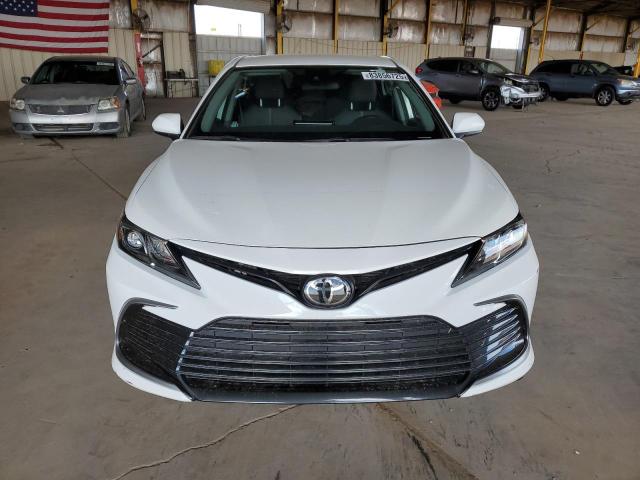 4T1C11AKXRU216939 - 2024 TOYOTA CAMRY LE თეთრი ფოტო 5