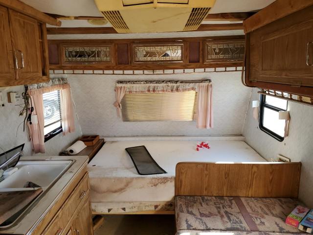 1EA1E1925T1568410 - 1996 TERR CAMPER WHITE photo 5