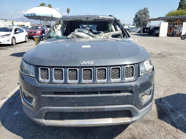 3C4NJCCBXJT420466 - 2018 JEEP COMPASS LIMITED رمادي صورة 5