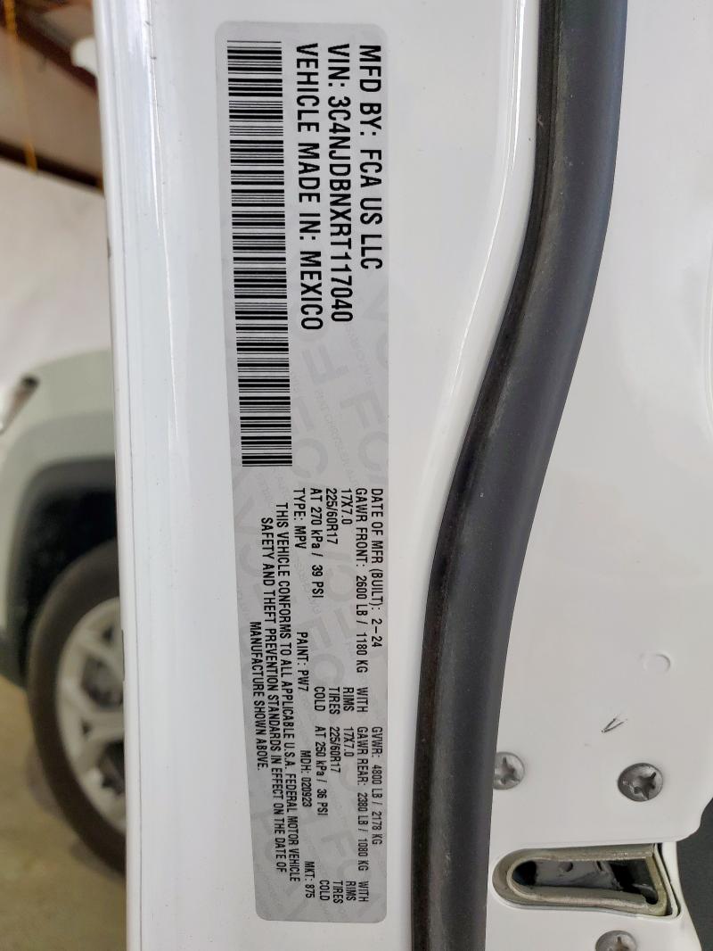 3C4NJDBNXRT117040 - 2024 JEEP COMPASS LATITUDE Biały zdjęcie 13