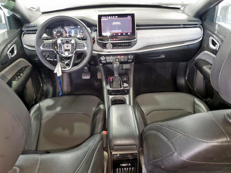 3C4NJDBNXRT117040 - 2024 JEEP COMPASS LATITUDE Biały zdjęcie 8