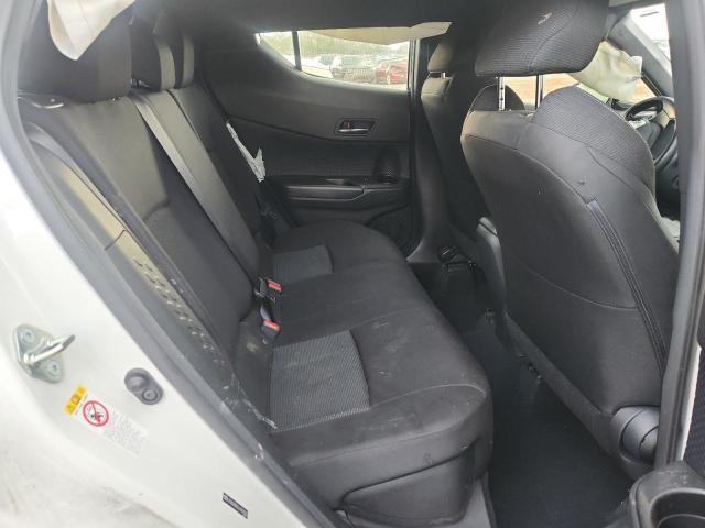JTNKHMBX2J1008529 - 2018 TOYOTA C-HR XLE Белый фото 11
