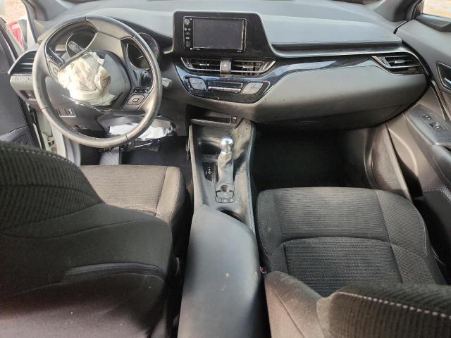 JTNKHMBX2J1008529 - 2018 TOYOTA C-HR XLE Белый фото 8