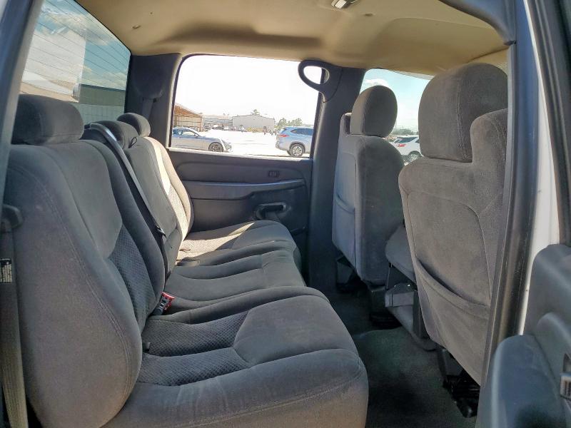 1GCHK23U37F200532 - 2007 CHEVROLET SILVERADO K2500 HEAVY DUTY WHITE photo 10