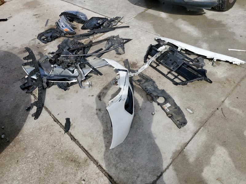 1HGCV1F53JA164704 - 2018 HONDA ACCORD EXL WHITE photo 12