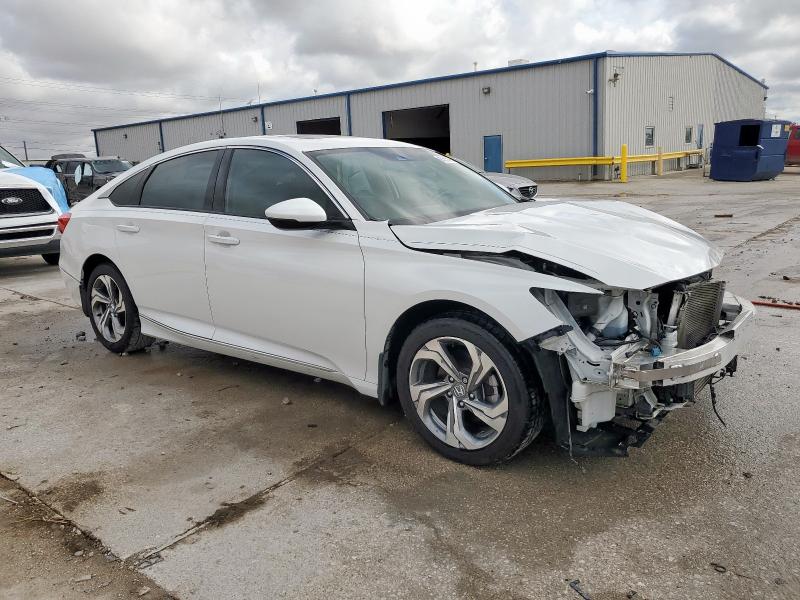 1HGCV1F53JA164704 - 2018 HONDA ACCORD EXL WHITE photo 4