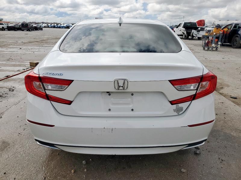 1HGCV1F53JA164704 - 2018 HONDA ACCORD EXL WHITE photo 6