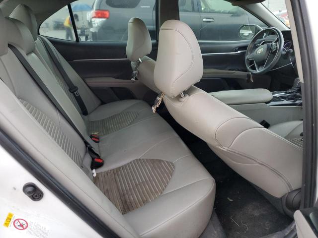 4T1B11HK4JU587021 - 2018 TOYOTA CAMRY L Ağ foto 10