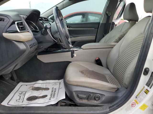 4T1B11HK4JU587021 - 2018 TOYOTA CAMRY L Ağ foto 7