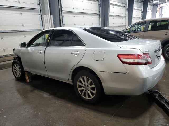 4T4BF3EK2BR089554 - 2011 TOYOTA CAMRY BASE Gümüş foto 2