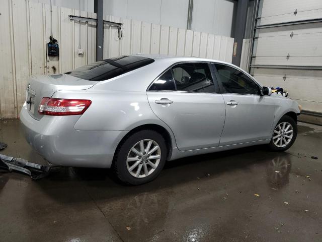 4T4BF3EK2BR089554 - 2011 TOYOTA CAMRY BASE Gümüş foto 3