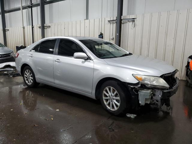 4T4BF3EK2BR089554 - 2011 TOYOTA CAMRY BASE Gümüş foto 4