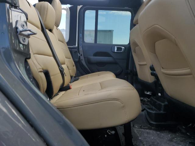 1C4HJXEG8KW626832 - 2019 JEEP WRANGLER UNLIMITED SAHARA GRAY photo 11