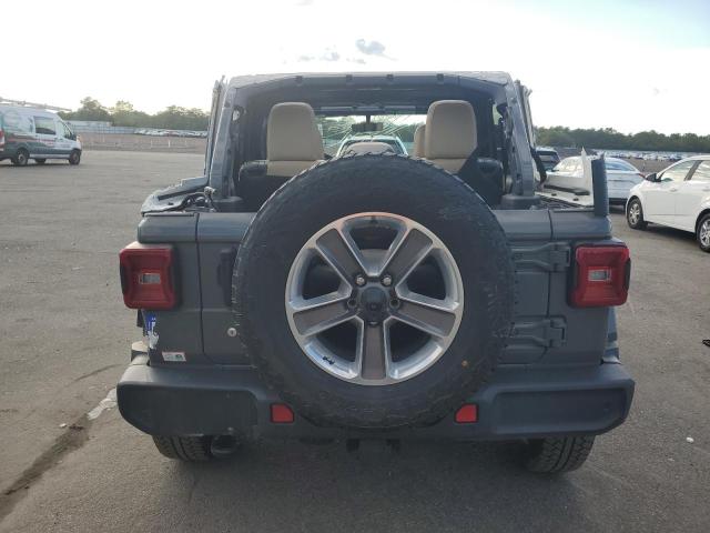 1C4HJXEG8KW626832 - 2019 JEEP WRANGLER UNLIMITED SAHARA GRAY photo 6