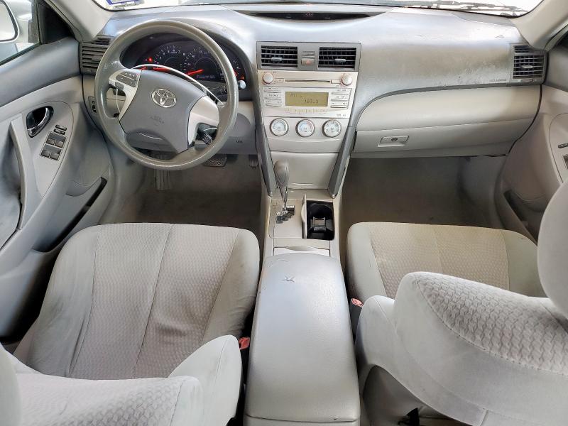 4T1BF3EKXAU577577 - 2010 TOYOTA CAMRY BASE SILVER photo 8