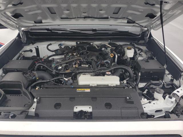 3TYJDAHN7ST019132 - 2025 TOYOTA TACOMA XTRACAB WHITE photo 11