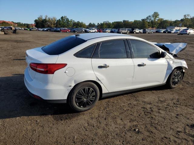 1FADP3E26HL293671 - 2017 FORD FOCUS S WHITE photo 3