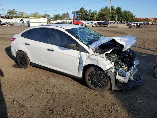 1FADP3E26HL293671 - 2017 FORD FOCUS S WHITE photo 4