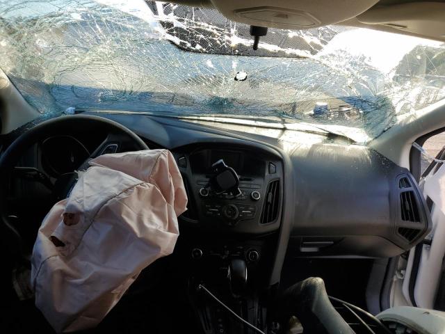 1FADP3E26HL293671 - 2017 FORD FOCUS S WHITE photo 8