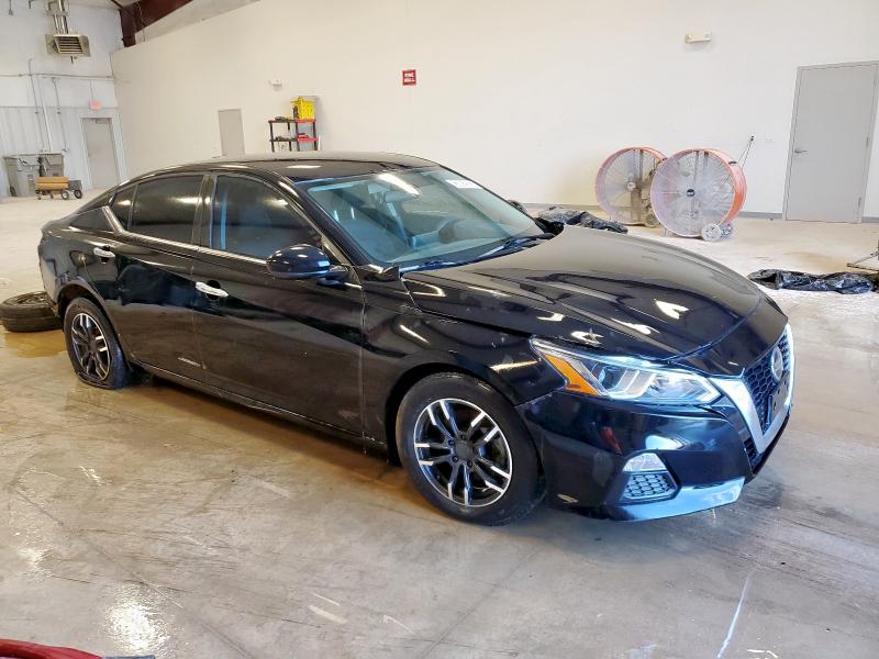 1N4BL4BV2KC235071 - 2019 NISSAN ALTIMA S BLACK photo 4
