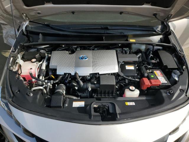 JTDKARFP3H3038802 - 2017 TOYOTA PRIUS PRIM 银色 照片 12
