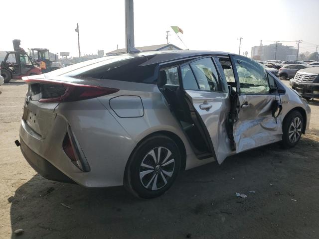 JTDKARFP3H3038802 - 2017 TOYOTA PRIUS PRIM 银色 照片 3