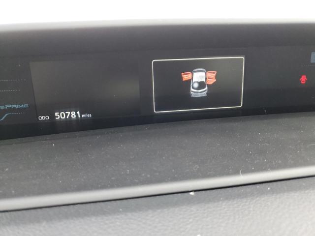 JTDKARFP3H3038802 - 2017 TOYOTA PRIUS PRIM 银色 照片 9