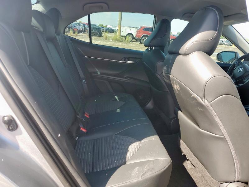 4T1T11AK5NU629748 - 2022 TOYOTA CAMRY SE GRAY photo 10