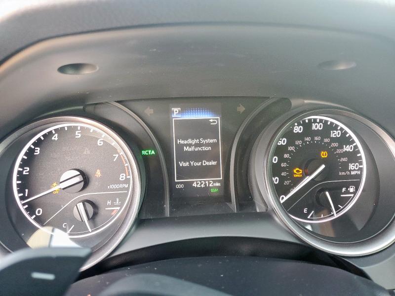 4T1T11AK5NU629748 - 2022 TOYOTA CAMRY SE GRAY photo 9