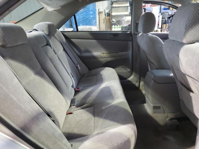 4T1BE32K04U821989 - 2004 TOYOTA CAMRY LE SILVER photo 10
