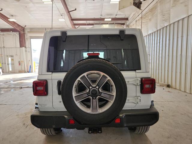 1C4HJXEN3JW314995 - 2018 JEEP WRANGLER U SAHARA WHITE photo 6