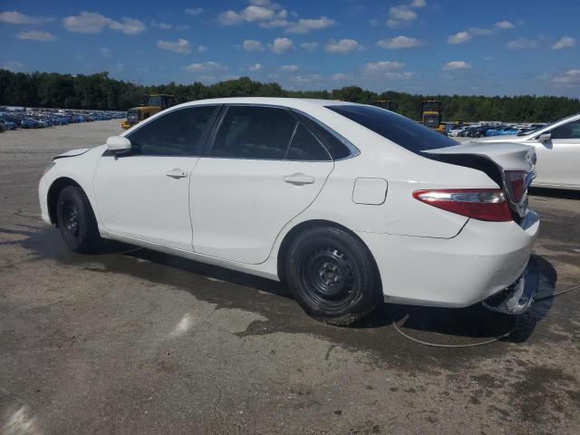4T1BF1FK5FU103384 - 2015 TOYOTA CAMRY LE 白色 照片 2